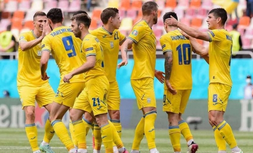 A fost anunțată componența selecționatei Ucrainei pentru meciul cu Moldova. La Chișinău vor veni cei mai buni jucători - Lunin, Mikolenko, Zincenko, Mudrik, Malinovski și Dovbik