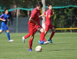 16-летний полузащитник "Зимбру" отправился на просмотр в "Удинезе"