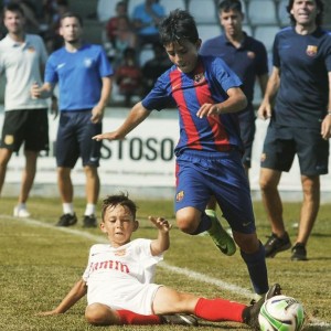 Un jucător de 13 ani originar din Moldova va semna un contract de trei ani cu Academia FC Barcelona