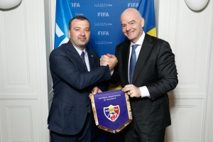 Леонид Олейниченко встретился с президентом FIFA Джанни Инфантино