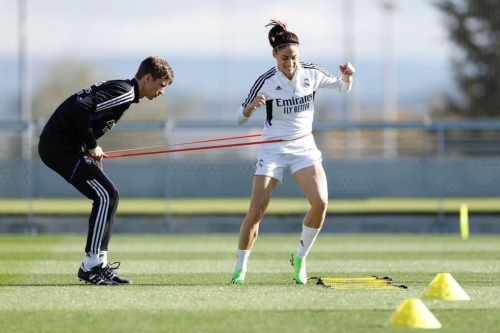 Молдавский специалист по спортивному восстановлению женской команды клуба "Реал Мадрид" Евгений Буза: "Моя задача помогать травмированным игрокам"
