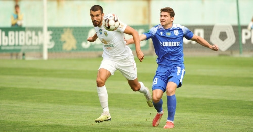Влад Бабогло отыграл весь матч в дебютном матче за "Карпаты"