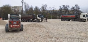 Продолжаются работы по реконструкции стадиона при лицеях "Николае Йорга" и "Михай Греку" (фото)