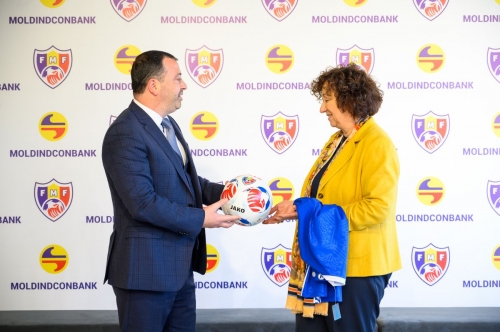 Moldindconbank стал партнером проекта "Футбол в школах" и FMF (видео)