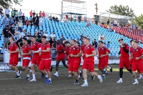 Два молдавских игрока начали подготовку к сезону со своими клубами после повышения в румынской Суперлиге