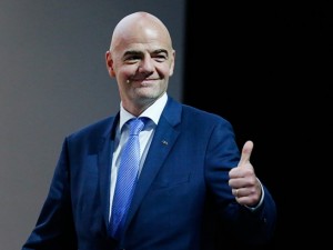 Президент FIFA Джанни Инфантино поздравил Молдову с открытием Арены по пляжному футболу и с Днем Независимости (видео, фото)