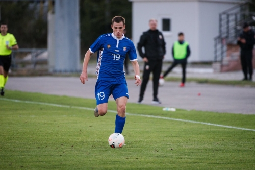 Vsevolod Nihaev a debutat în campionatul din Uzbekistan