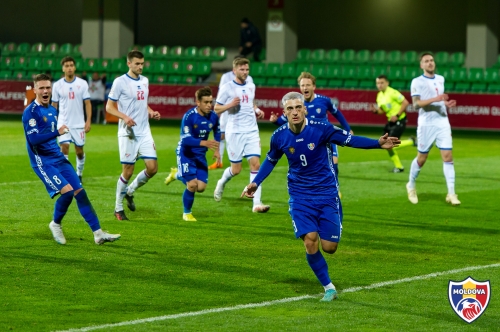 A fost anunțat lotul final al naționalei Moldovei pentru cantonamentul din Turcia. În premieră a fost convocat Vadim Dijinari