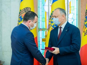 Leonid Oleinicenco a primit Ordinul "Gloria Muncii"