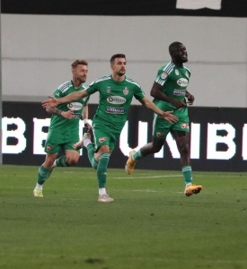 Виталий Дамашкан забил гол через себя с 14-ти метров за 'Сепси' в последнем матче сезона (видео)