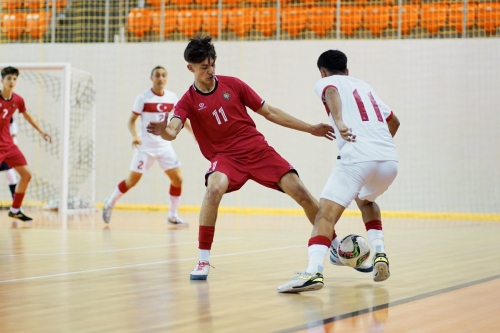 Сборная Молдовы U19 по футзалу на последних минутах проиграла Турции в первом их трех товарищеских матчей