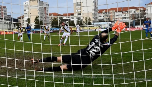 Денис Русу отбил пенальти в румынской Лиге 2 и помог команде одержать победу (видео)