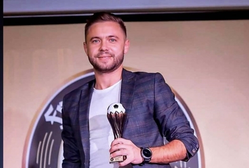Vineri poate fi adus un ultim omagiu lui Adrian Apostol