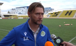 Алексей Савинов: "После 3:0 поняли, что игру не спасти, и выпустили молодежь, чтобы поберечь основных игроков"