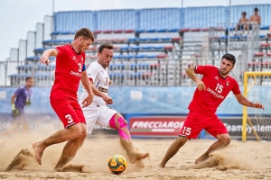Сборная Молдовы по пляжному футболу обыграла Чехию в отборочном матче Всемирных пляжных играх (видео)